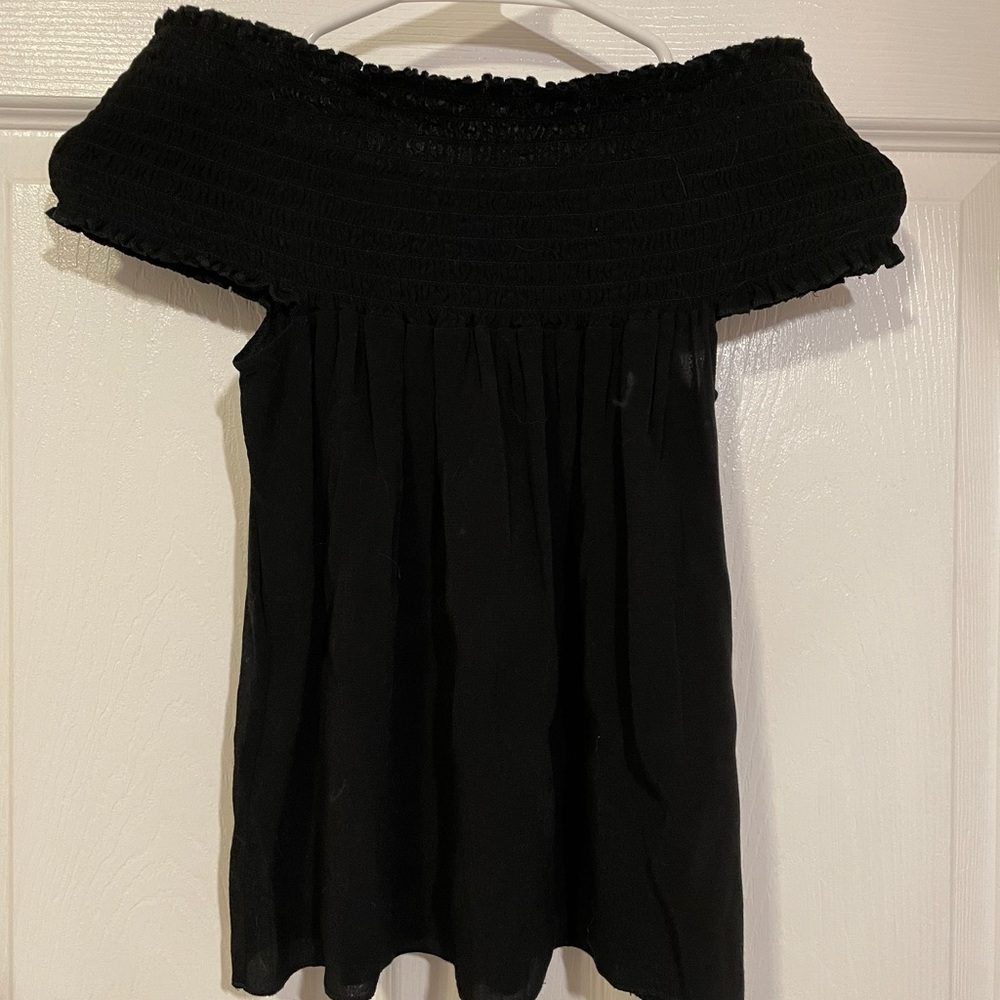 Brandy Melville off the shoulder black top